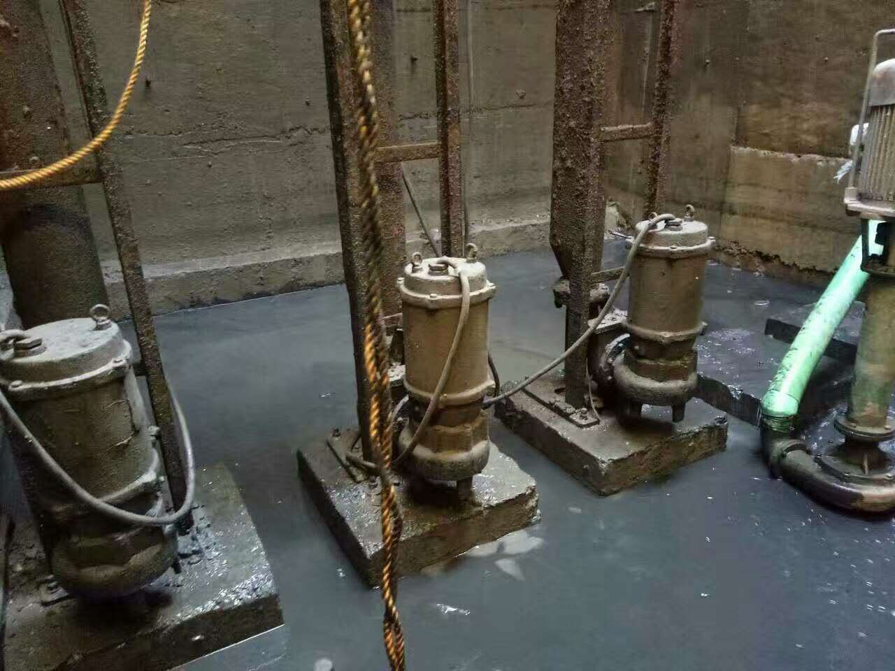 武鸣污水池清理